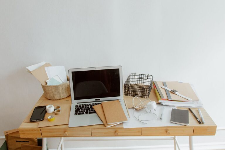 Tips for Organizing a Clutter-Free Workspace to Boost Productivity