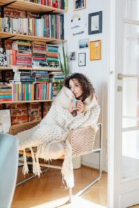 How to Create a Cozy and Inviting Reading Nook at Home